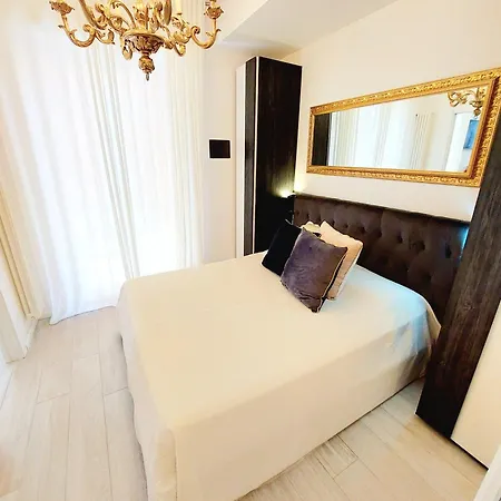 Piccolo Deluxe Duplex Apartment *