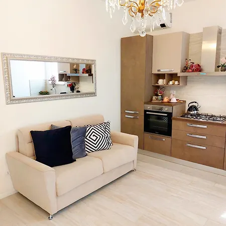Piccolo Deluxe Duplex Apartment