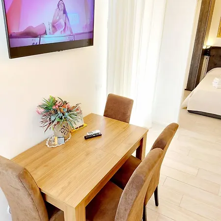 Piccolo Deluxe Duplex Apartment *